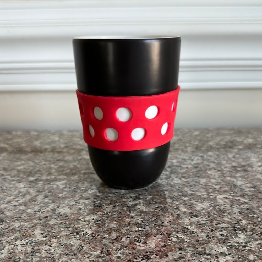 DISNEY Minnie Mouse Tumbler Black and Red with White Polka Dot Silicone Sleeve